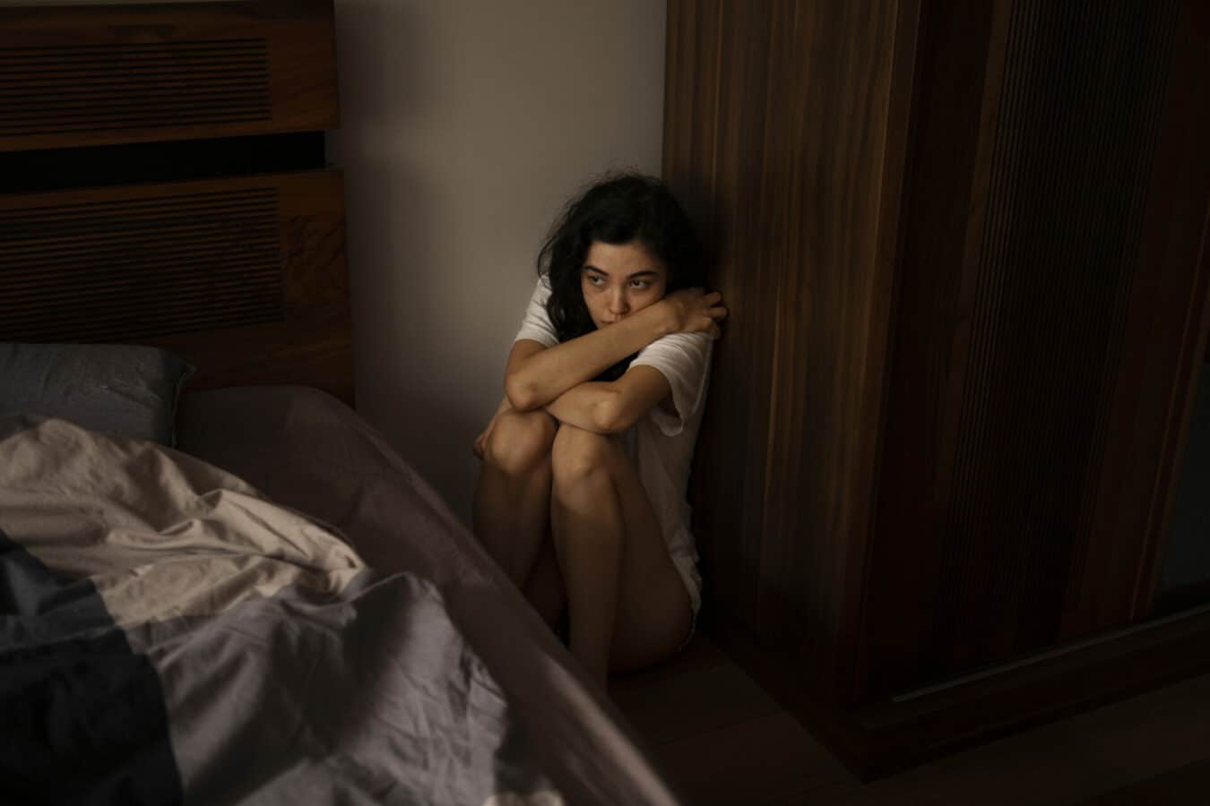 The thought, "Why does my mom hate me?" can alienate you and leave you feeling lonely.